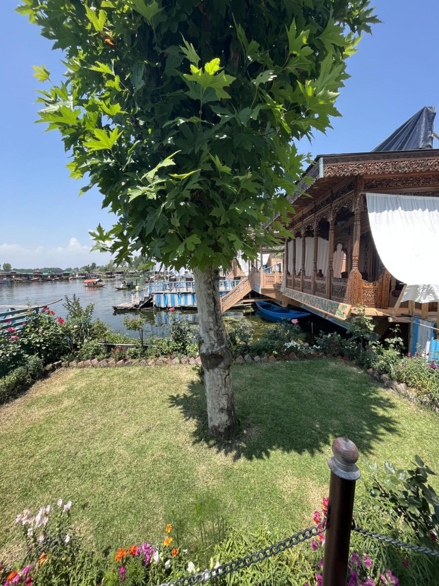 The Heritage Group Of Houseboats Srīnagar Exterior foto