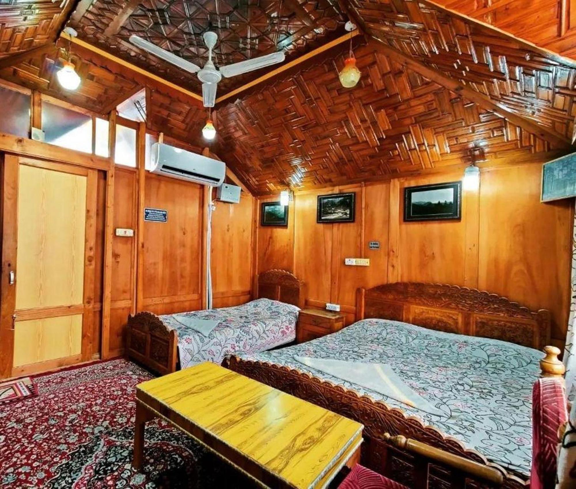 The Heritage Group Of Houseboats Srīnagar Exterior foto