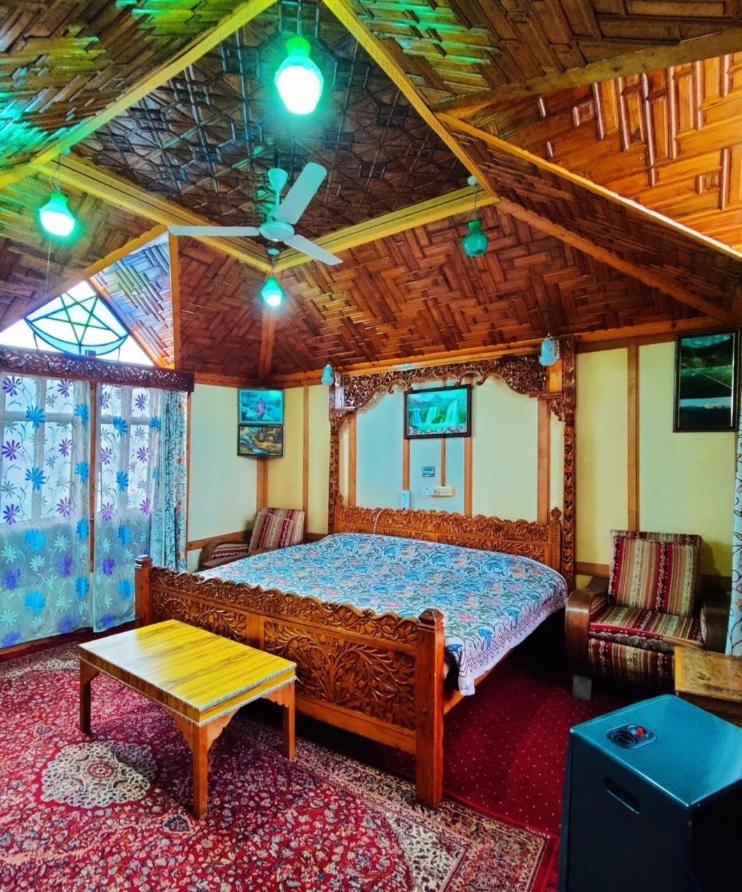 The Heritage Group Of Houseboats Srīnagar Exterior foto