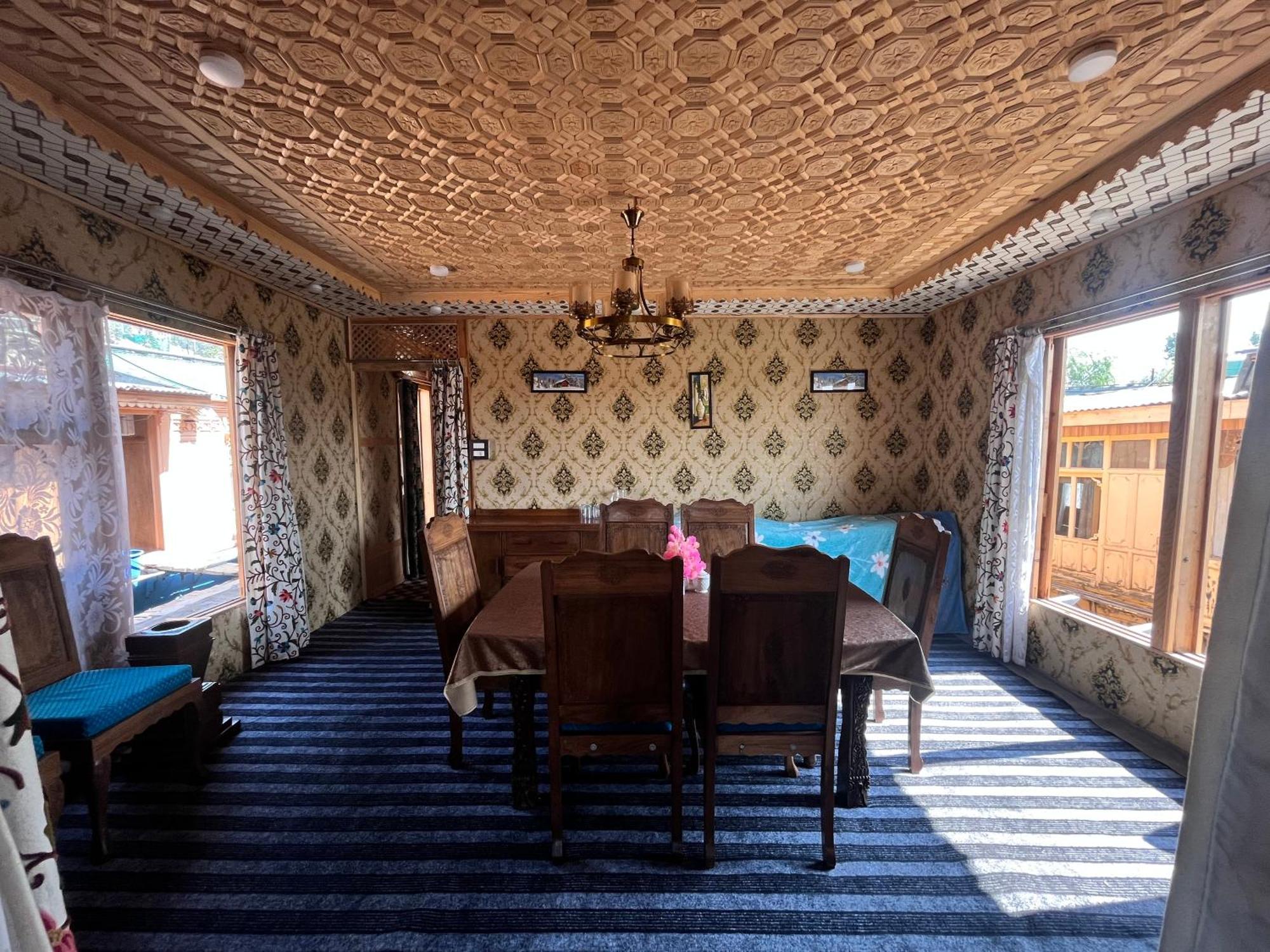 The Heritage Group Of Houseboats Srīnagar Exterior foto